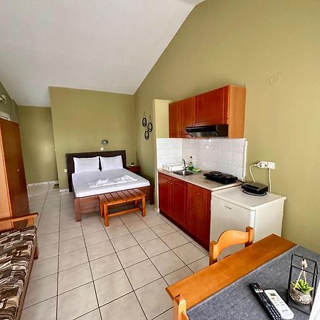 Artemis Hotel Apartments Keramotí Exteriér fotografie